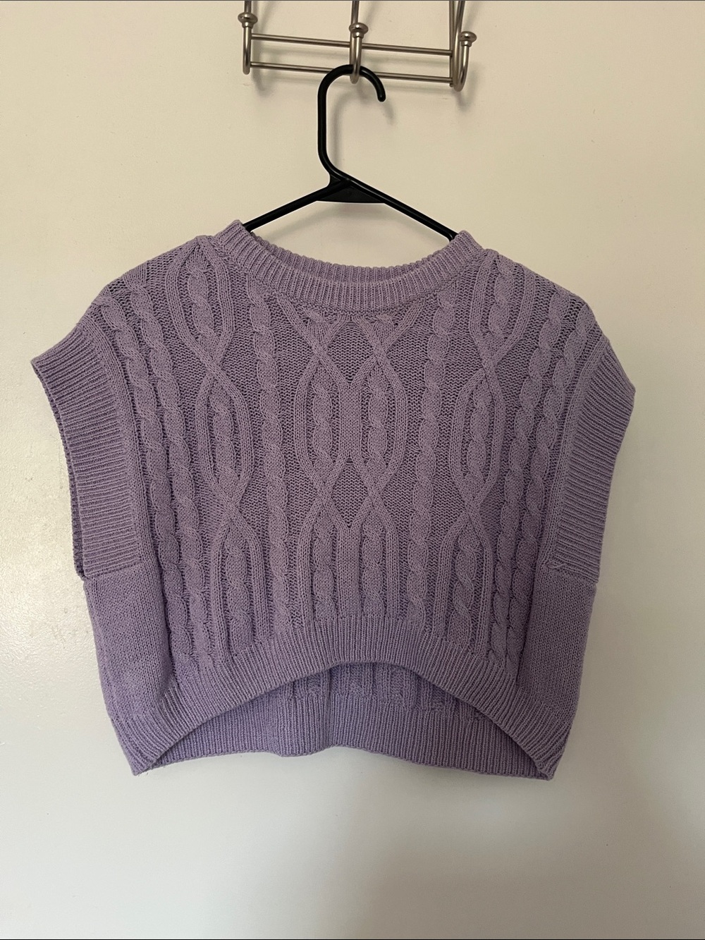 Lavender Cable-Knit Sleeveless Sweater Top